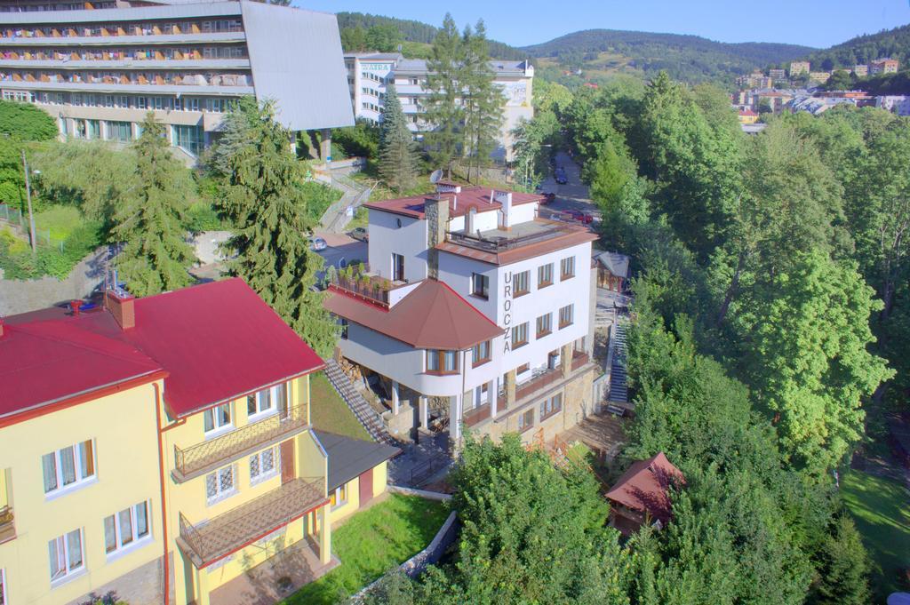 Urocza Art Pensjonat Krynica Zdroj Eksteriør billede