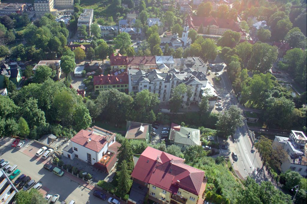 Urocza Art Pensjonat Krynica Zdroj Eksteriør billede